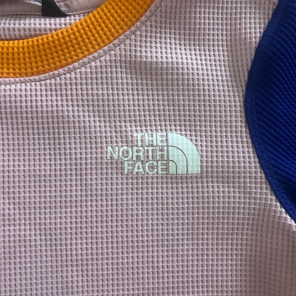 The North face base layer thermal long sleeve colorblock size 6t - Picture 2 of 4
